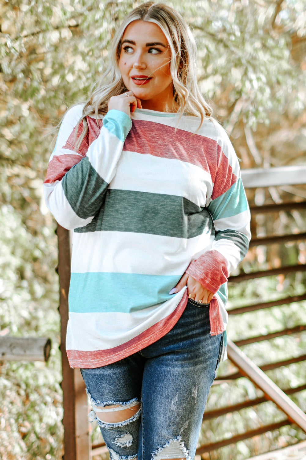 Green Plus Size Colorblock Pullover Top